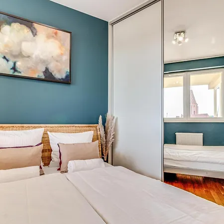 Rentplanet - Wszystkich Swietych Apartment
